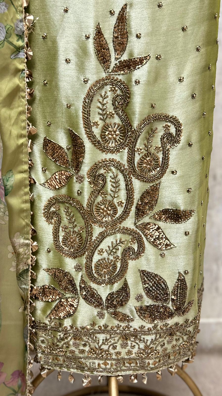 Luxury Giraffe Tissue Unstitched 3-Piece Suit Set