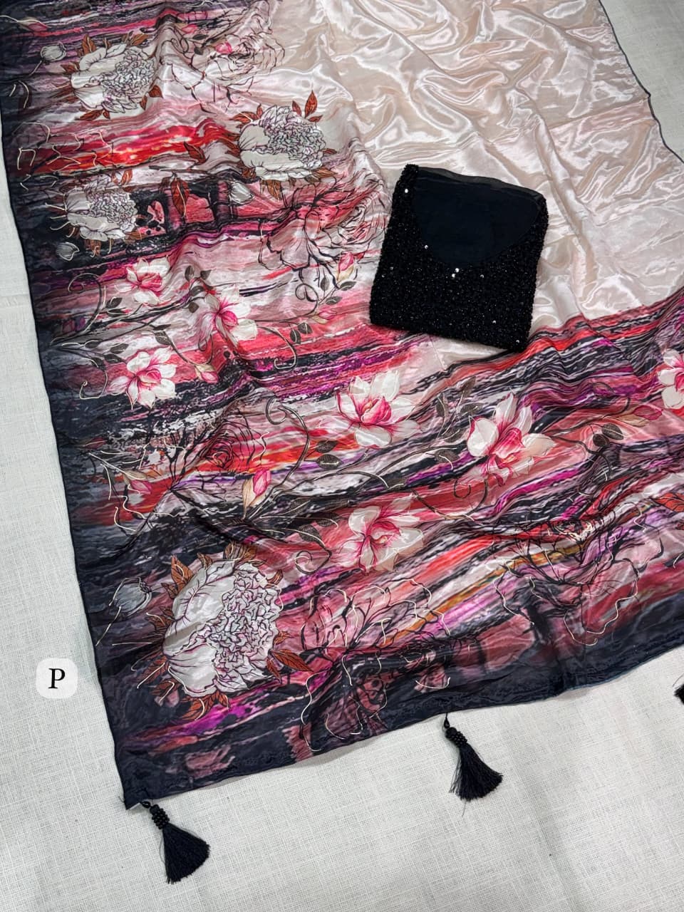 Luxury Glass Crepe Party Wear Saree